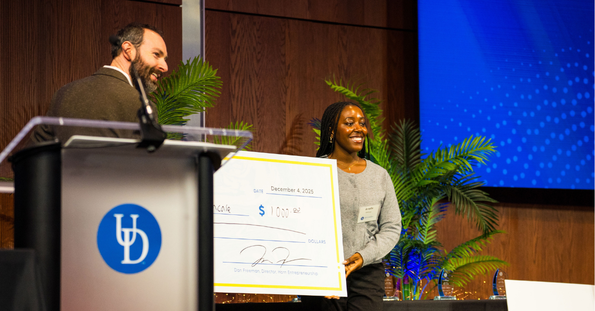 Arielle Mahugu Audience Choice Award on Stage